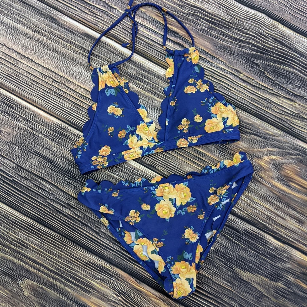Cupshe Navy Blue Floral Scallop Triangle Bikini